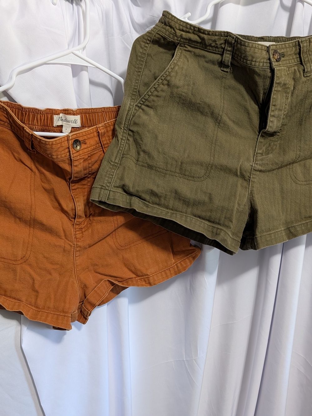 Madewell Women's High-Rise Utility Shorts — Olive and Rust (2-Pack)